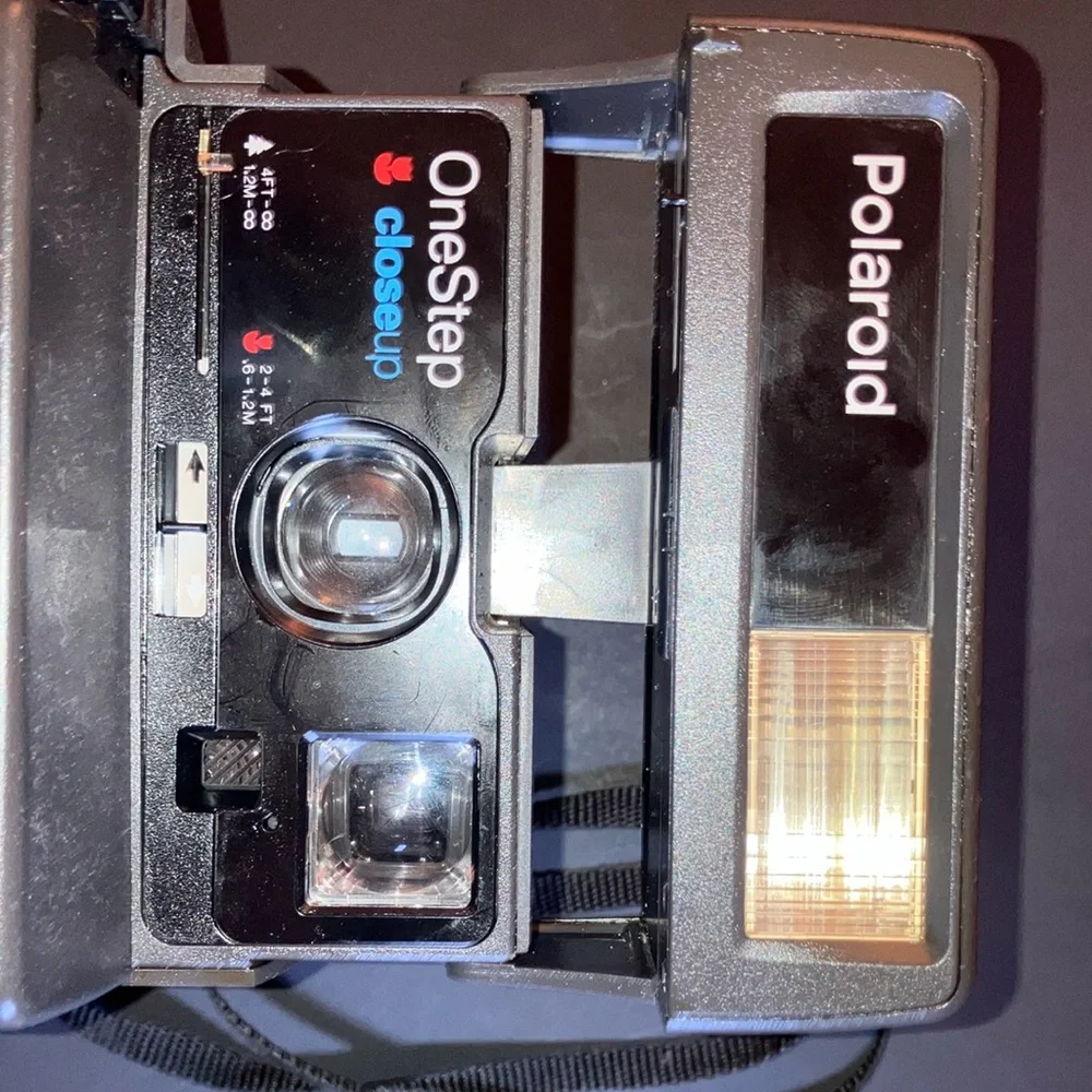 Polaroid OneStep CloseUp Camera
